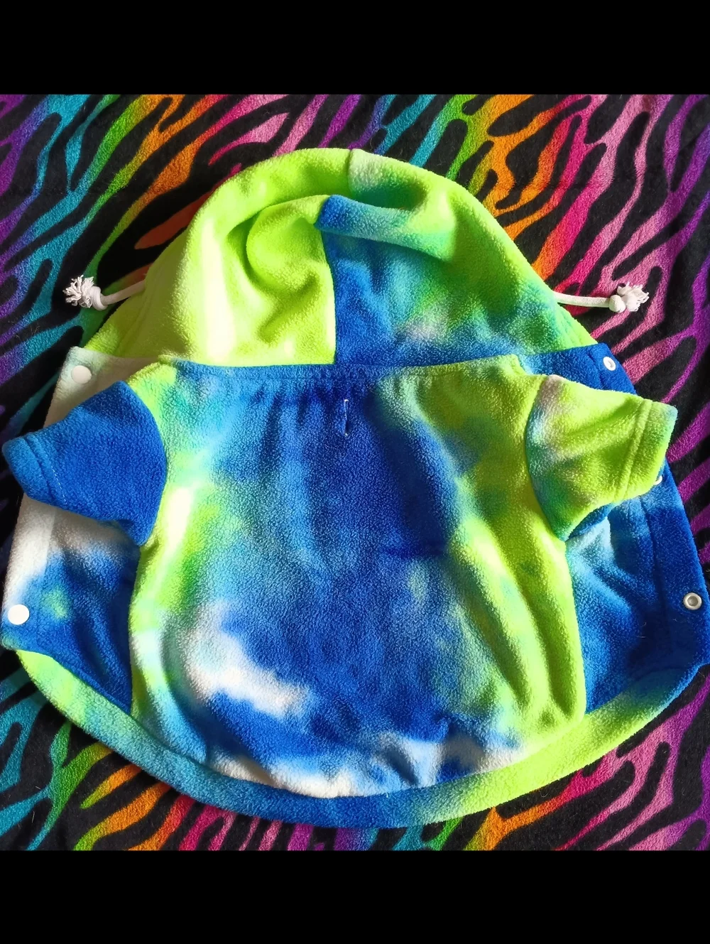 💙💚 Tie Dye Neon Dog Hoodie Sweater Button Up Faux Fleece Small Blue Green